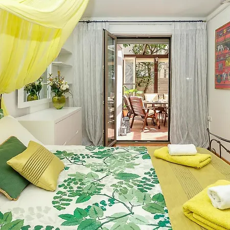 Apartment Yellow Sun Marine *
