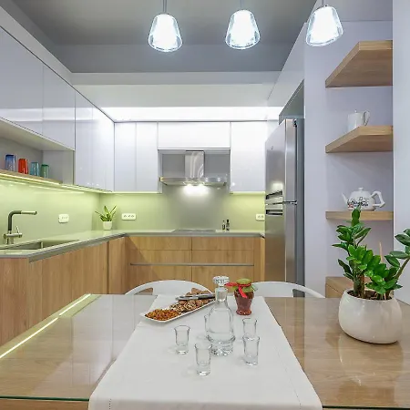 Yellow Sun Marine Apartment