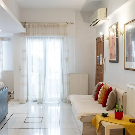 Yellow Sun Marine Apartment *