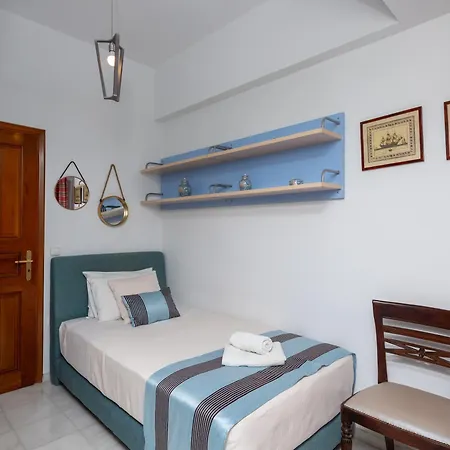 Yellow Sun Marine Apartment *